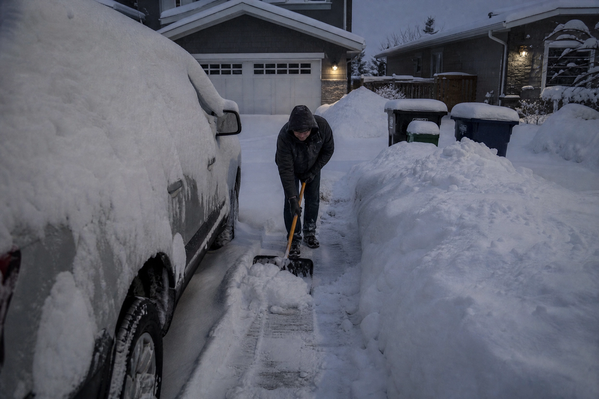Why Timing Matters: When Should You Remove Snow in Calgary?